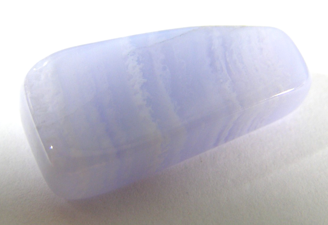BLUE LACE AGATE TUMBLESTONE – 2.5 x 1.3 cms 4.62 gms calming #16