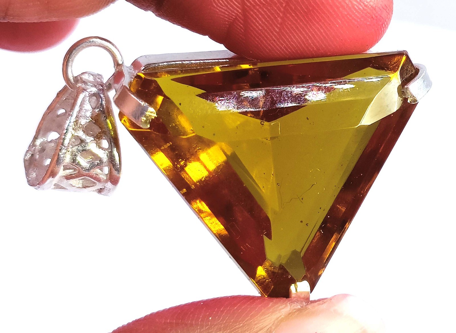 58.65 Ct Natural Alexandrite Trillion Shape Bi-Color 925 Pendant Silver IGL 6MHQ