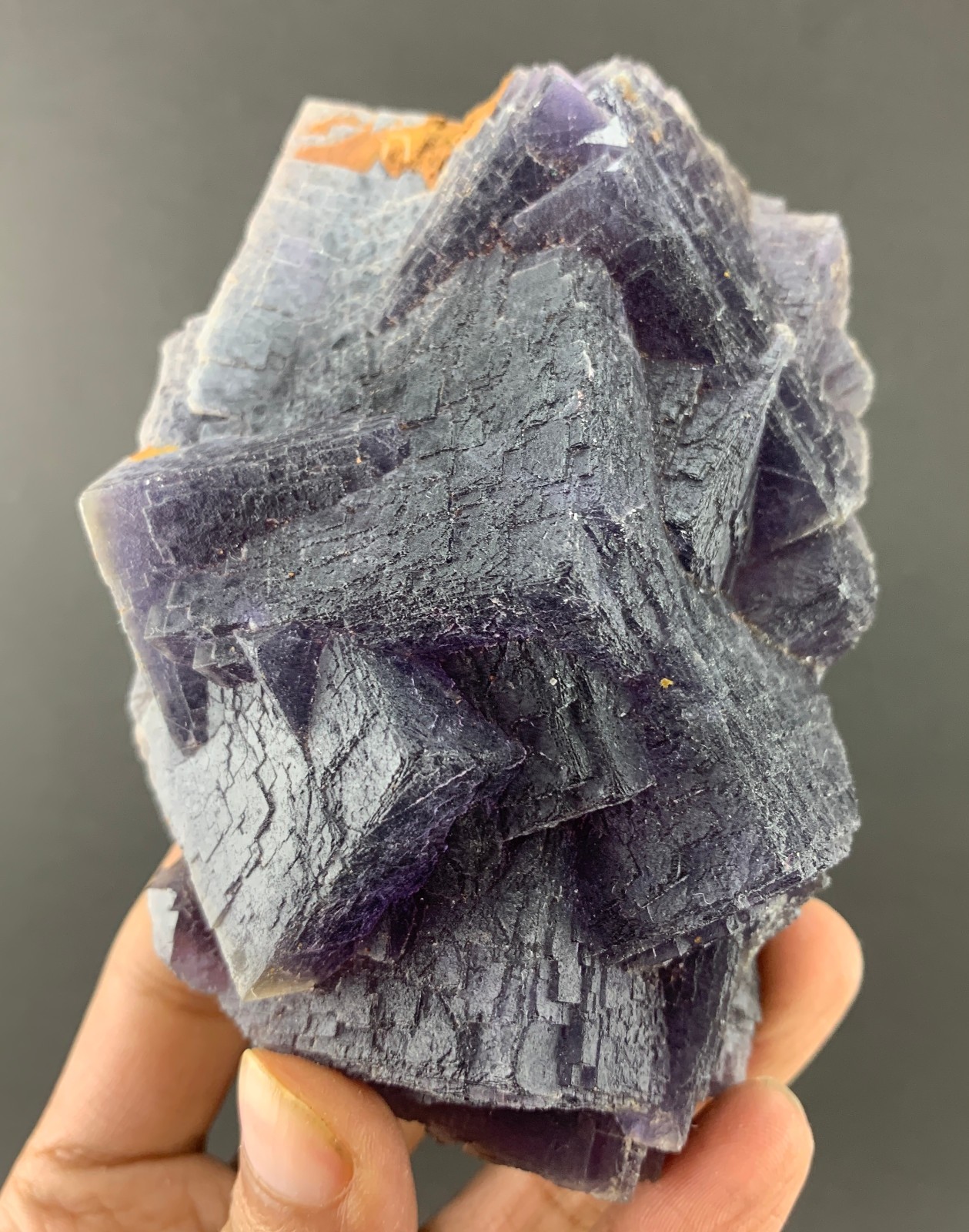 1.3LB NATURAL CUBIC UV REACTIVE FLUORITE CRYSTAL MINERAL SPECIMEN COLOR CHANGE.