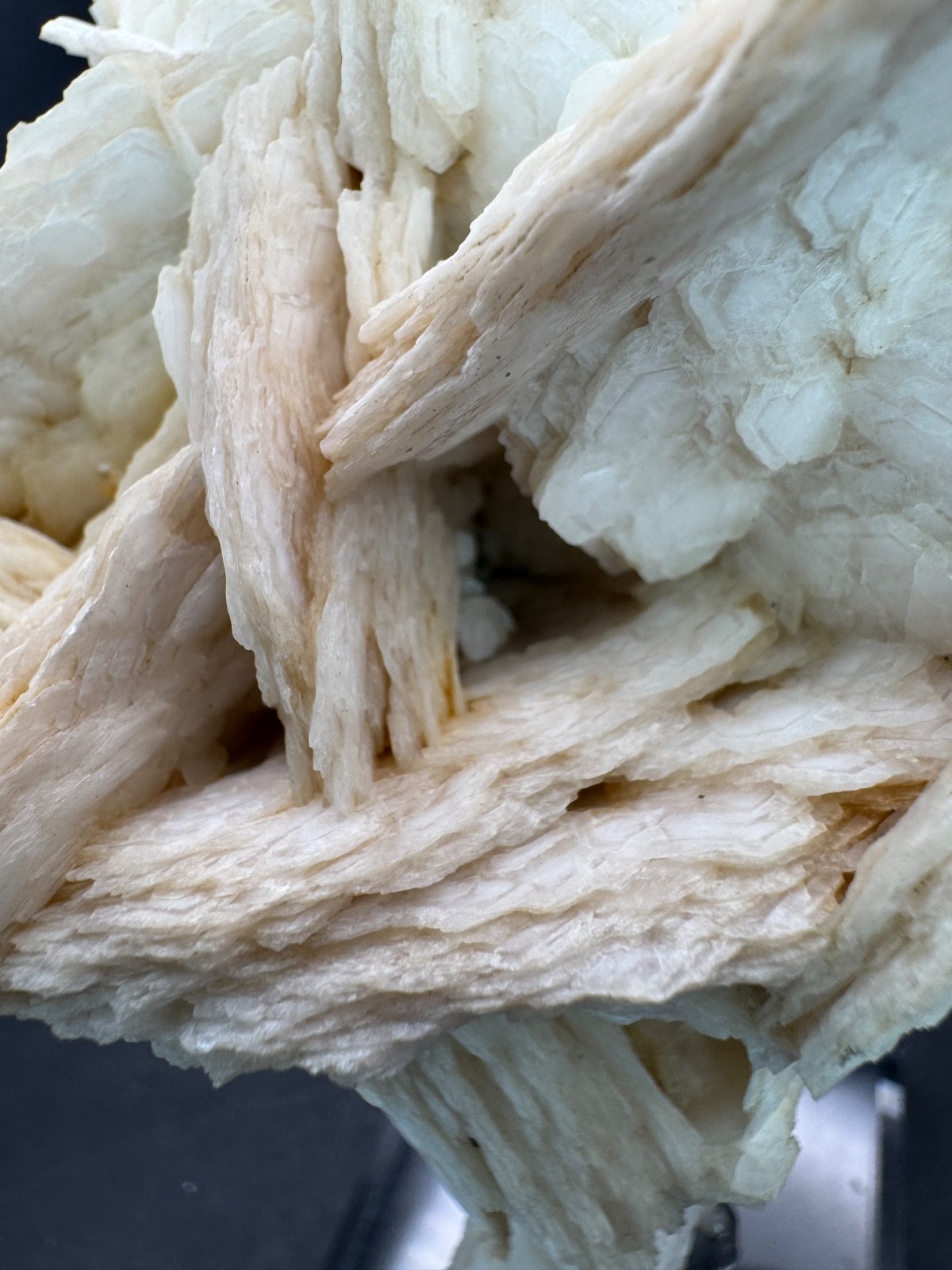 6672 Lovely White Petal Calcite with Pink UV Hu Bei 654g