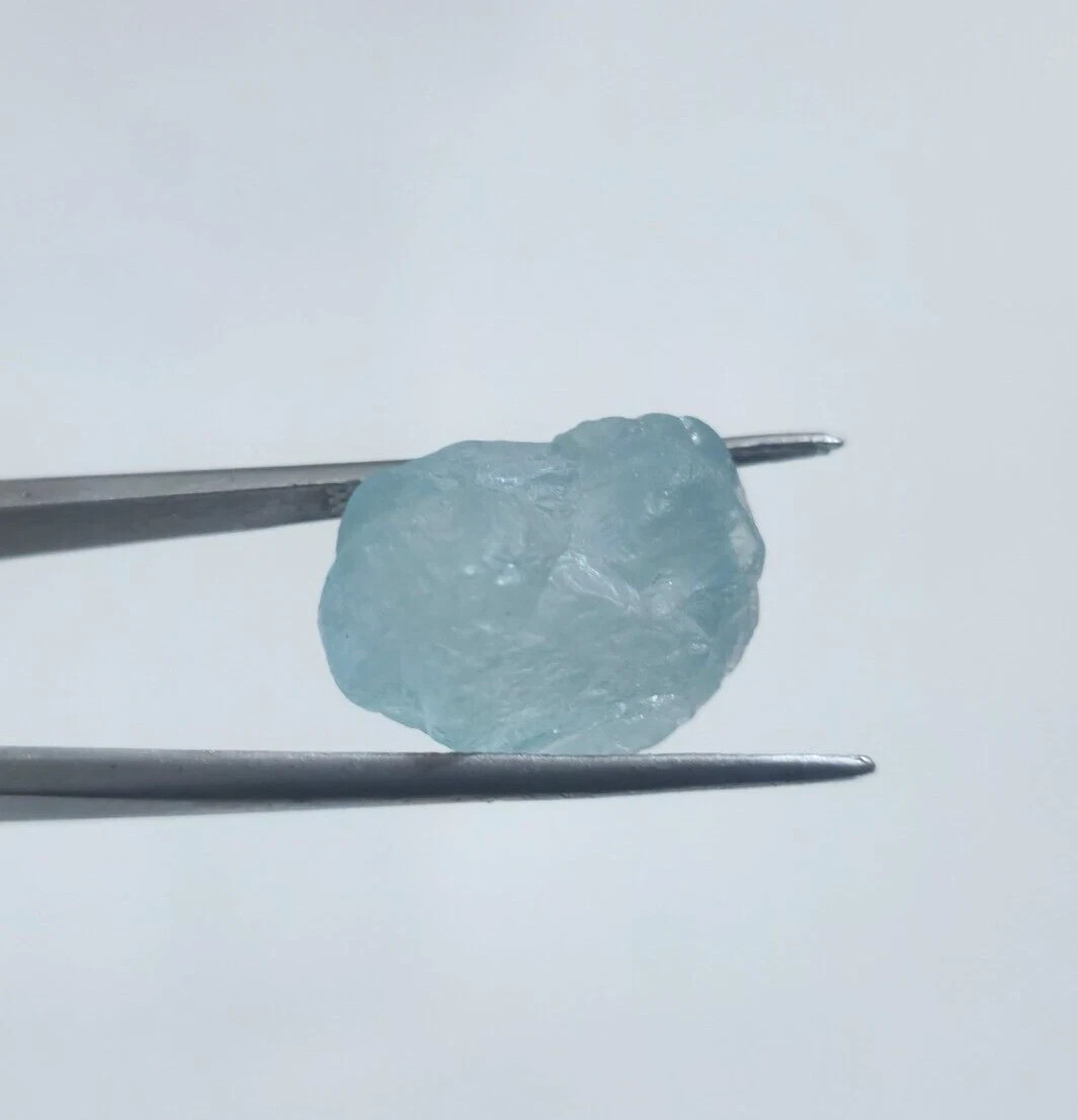 13.50 Carat A+ Wonderful Blue Aquamarine Crystal Raw Size 16X11X9 MM Rough Stone