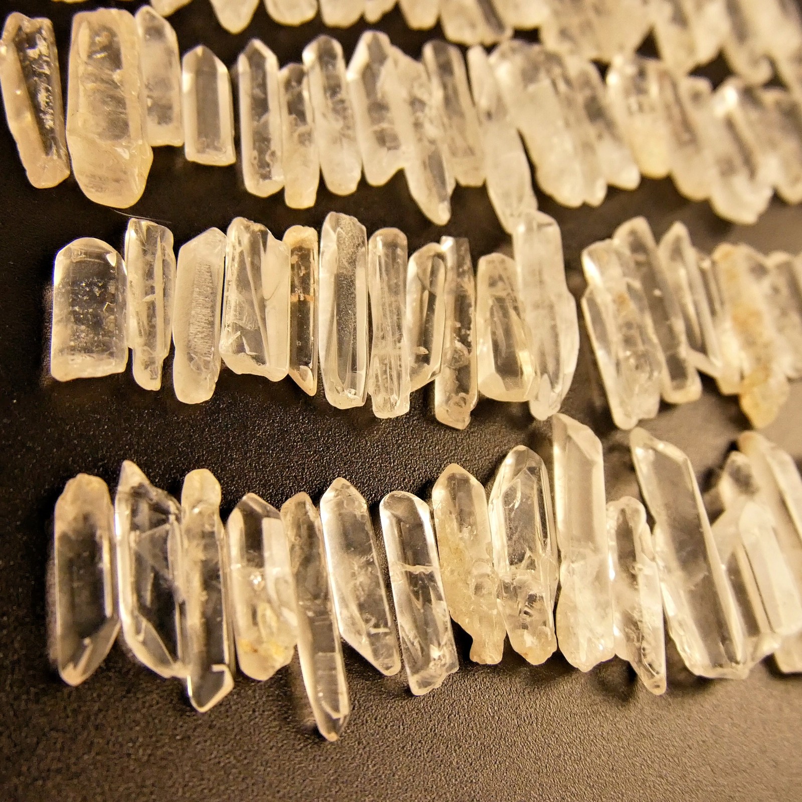 100PCS Bulk Natural Crystal Clear White Quartz Polished Points Wand Specimens