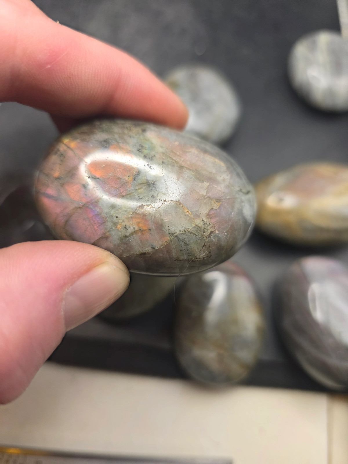 Sunset labradorite palm stone! 1.6 too 2.5 inches