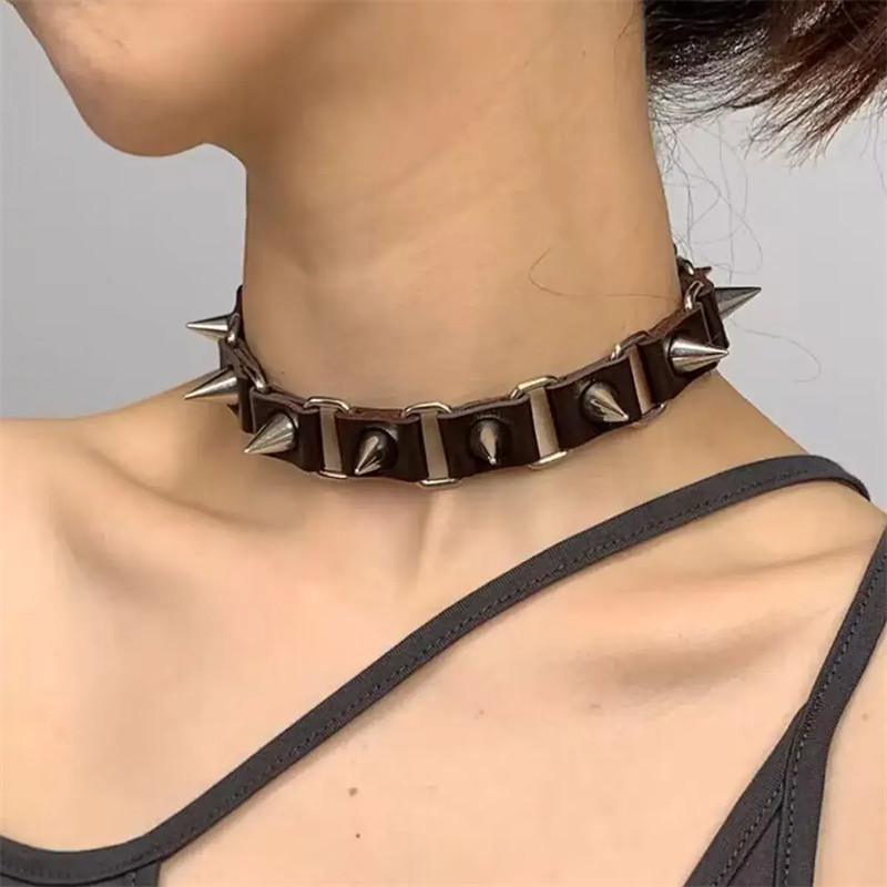 Fashion Jewelry Black Leather Spikes Chain Gothic Choker Necklace Gift 1PC