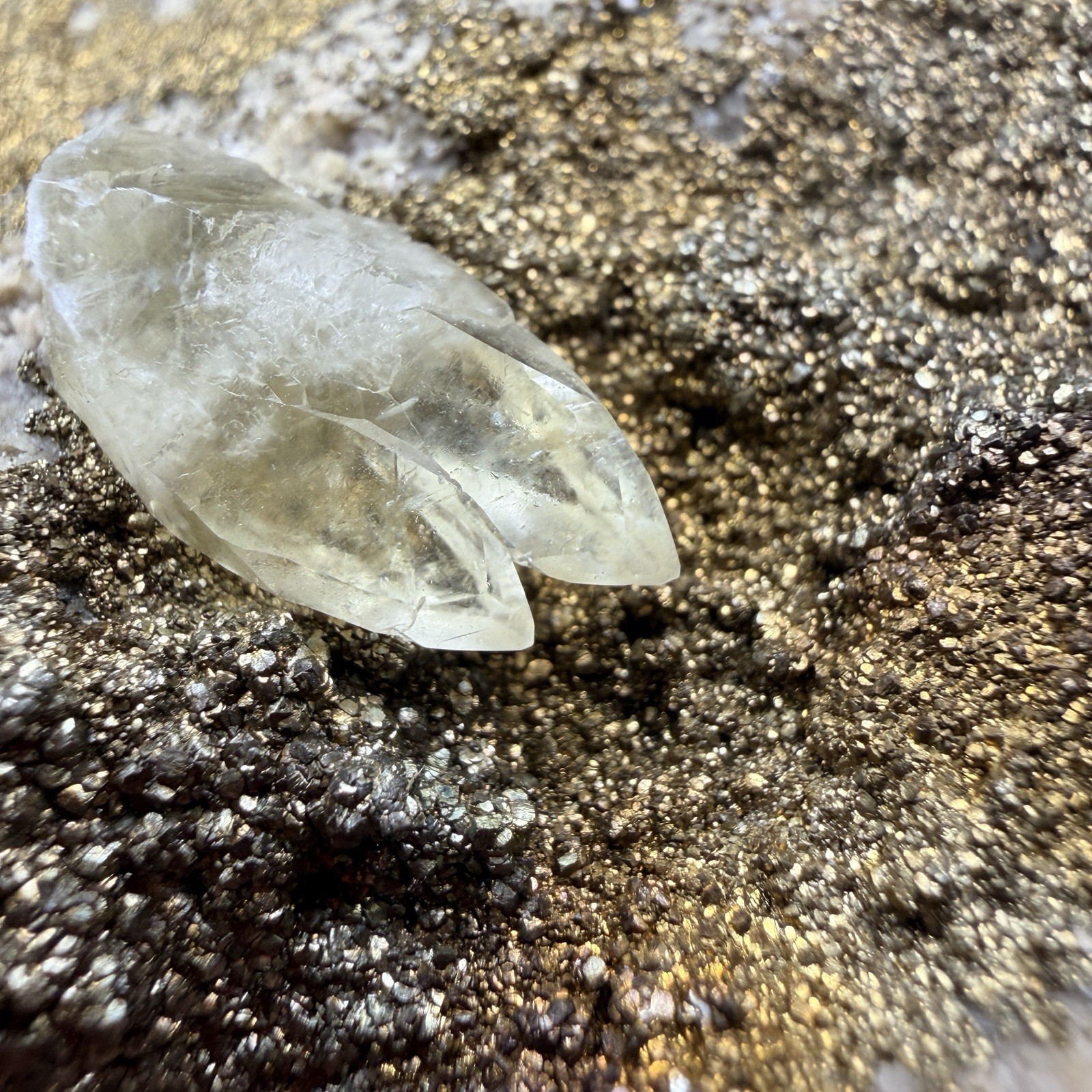 Iridescent Chalcopyrite Calcite Crystals on Matrix / Missouri *Video