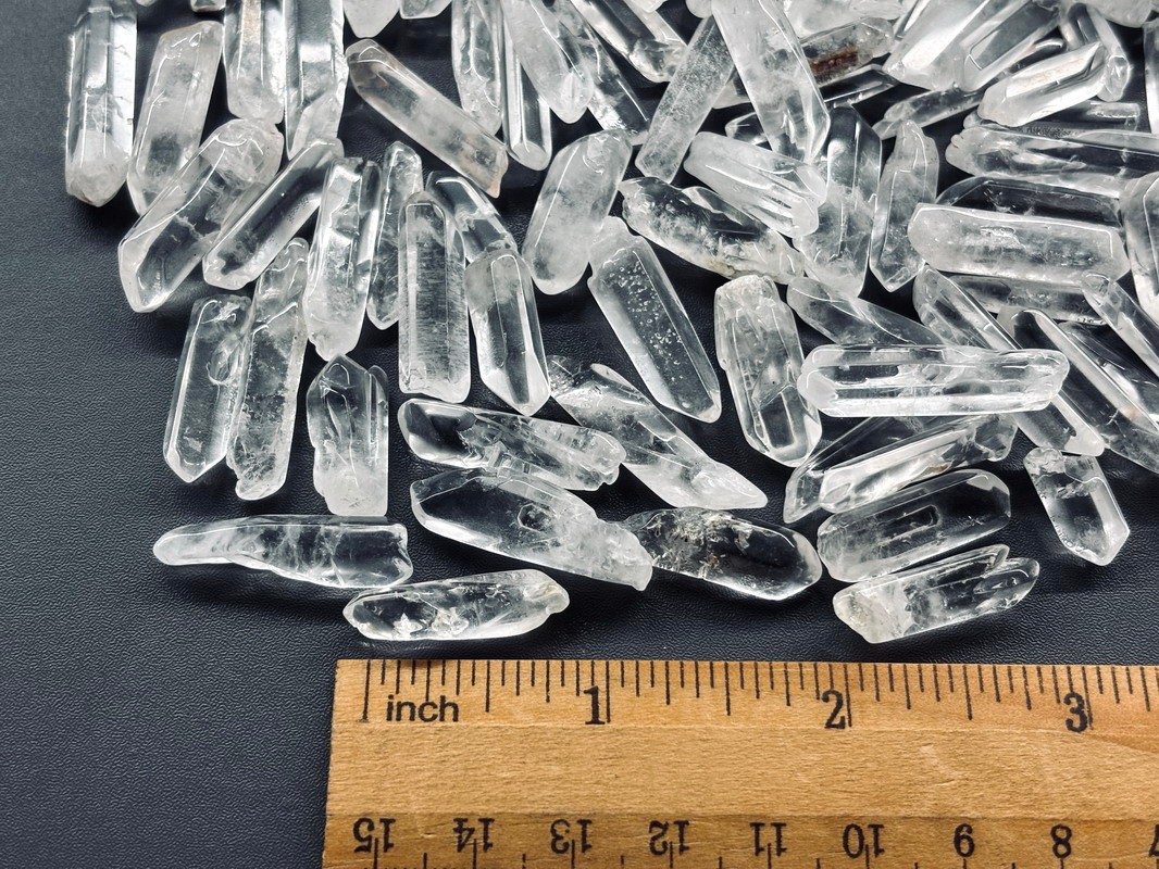 300PCS+ TINY MICRO POLISHED 1/2 LB CLEAR QUARTZ CRYSTAL JEWELRY POINTS SPECIMEN