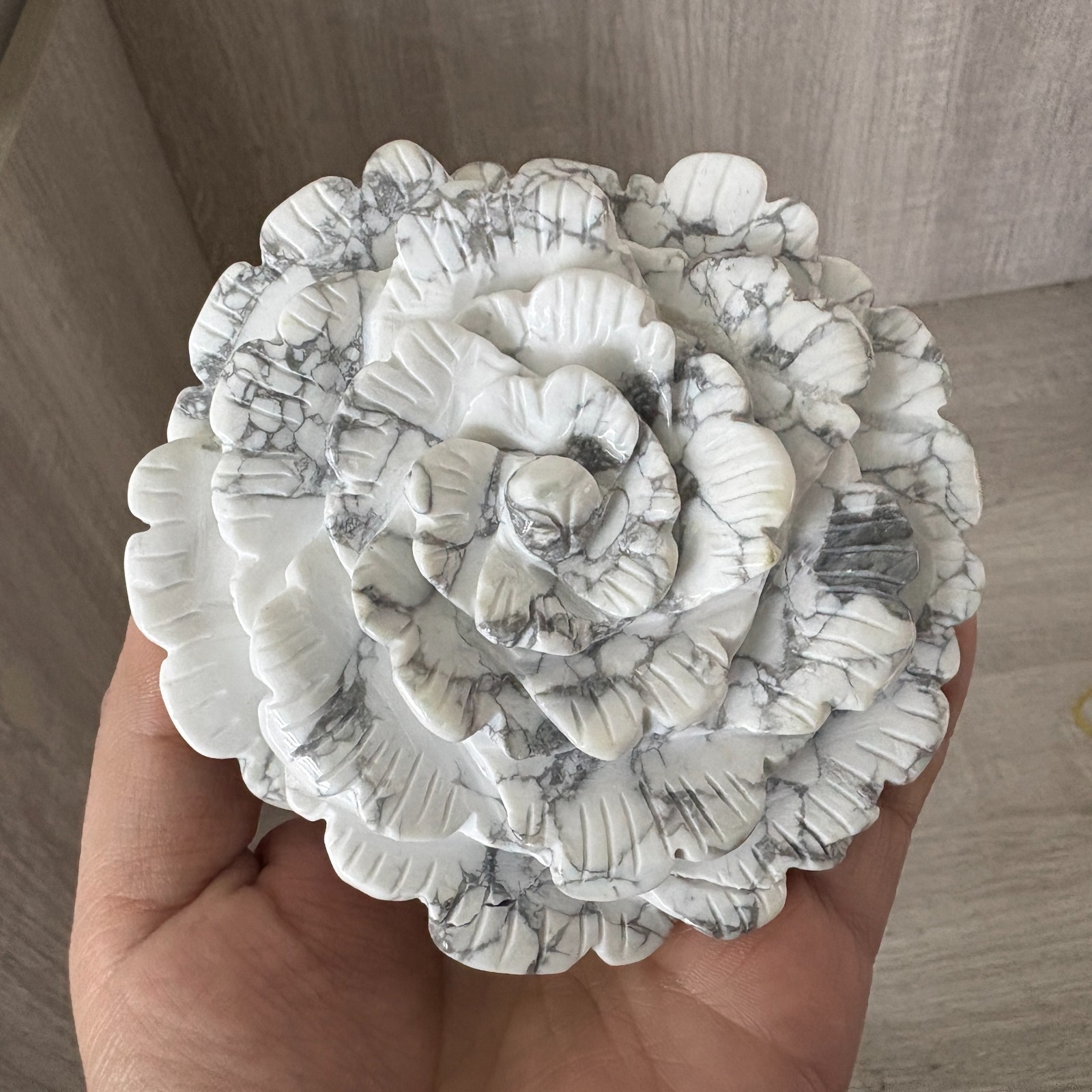 1PC Natural Painted Stone Quartz Carved Peony Flower Skull Crystal Reiki gift