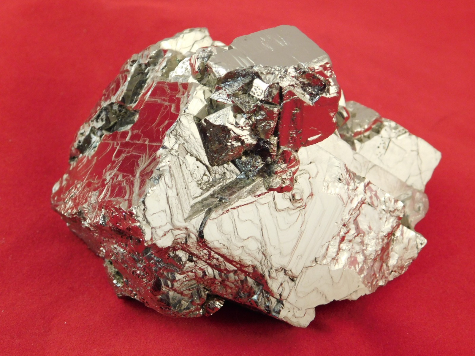 BIG! Stepped PYRITE Crystal CUBE Cluster Nice and 100% Natural Peru 631gr