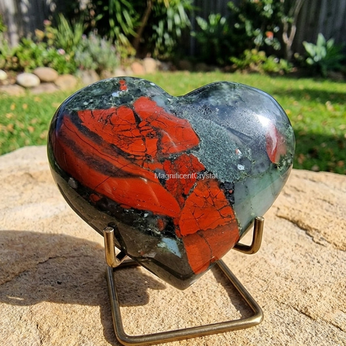 Genuine African Bloodstone Heart Palm Stone Spiritual Healing Worry Stone Decor