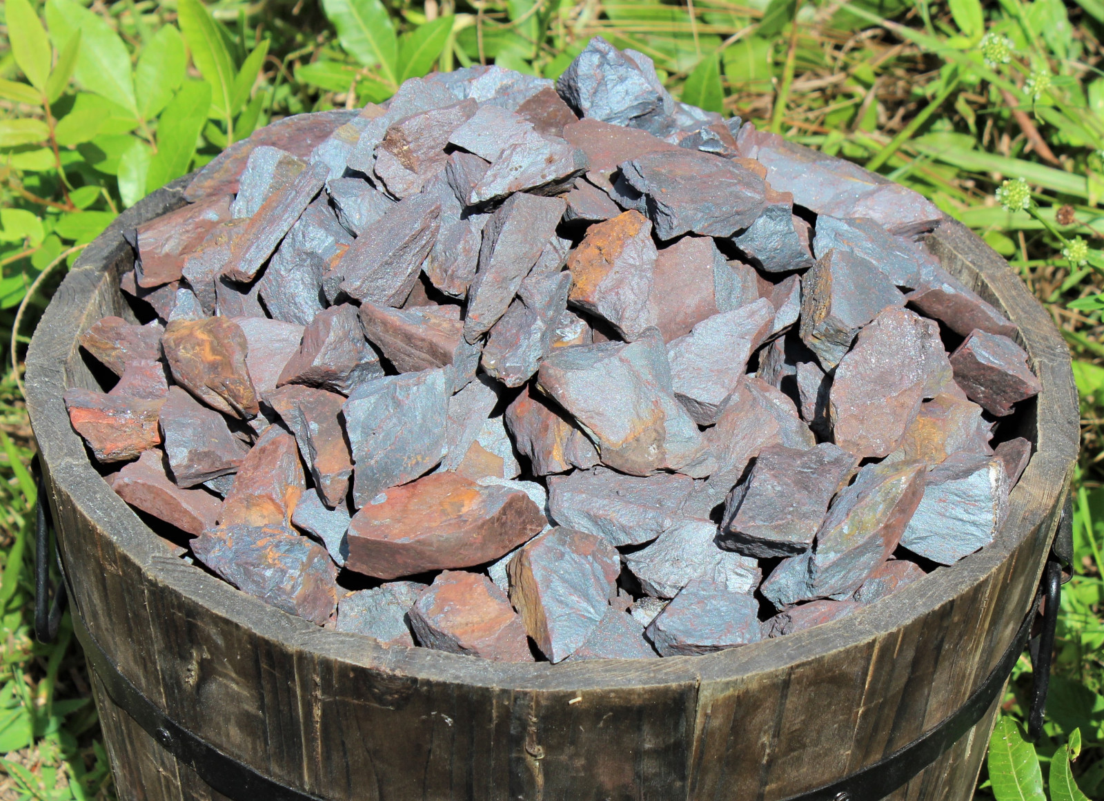 Bulk 1/2 lb Lot of Natural Rough Hematite (Raw Rocks Cabbing Crystals, 8 oz)