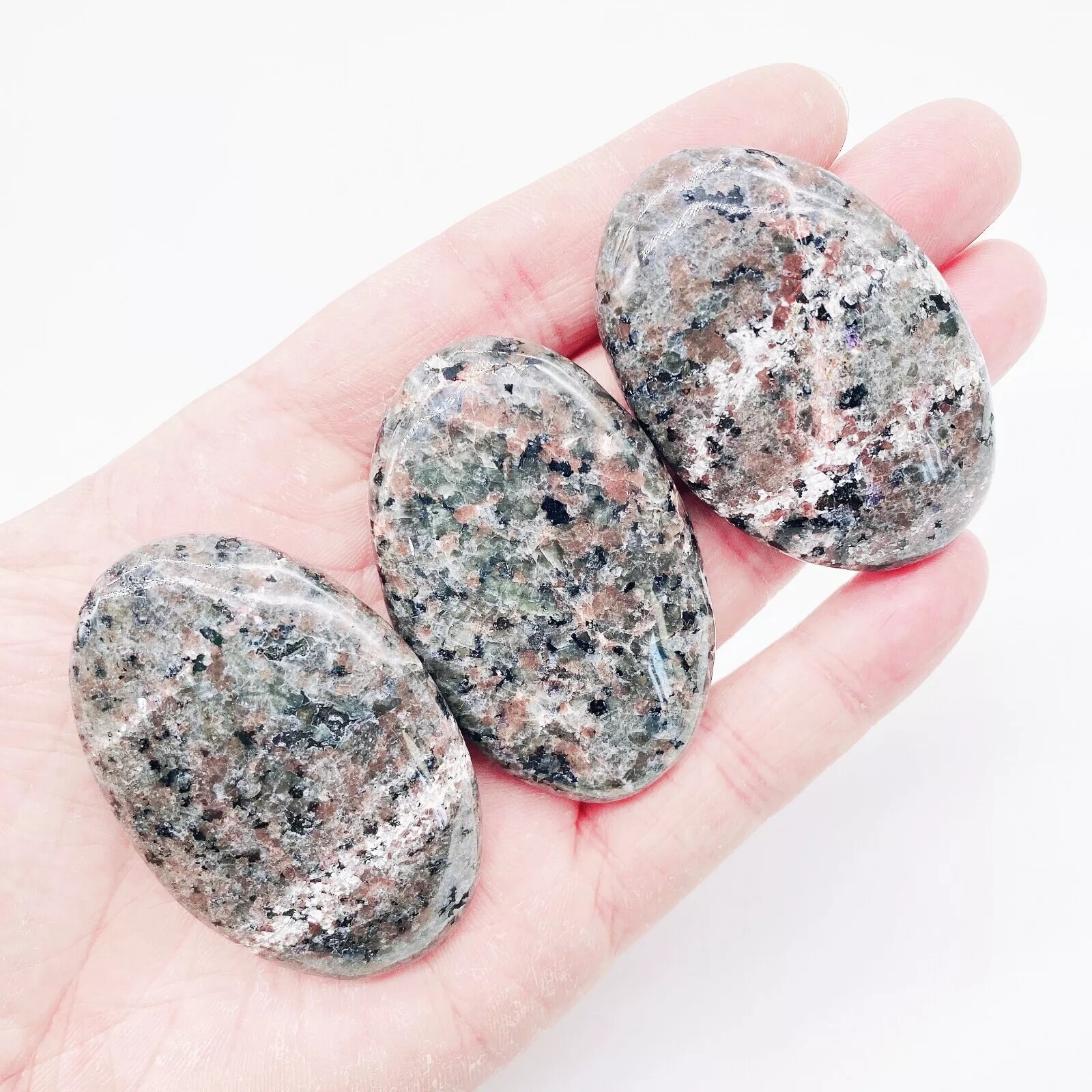 US Large Natural Yooperlite UV Fluorescent Glowing Fire Rock Flame Tumbled Stone