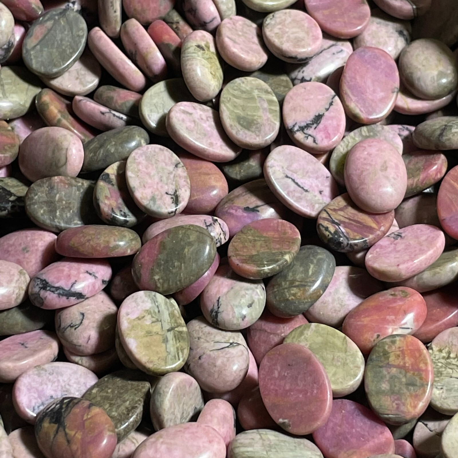 10pcs 18mm Natural Rhodonite Quartz crystal Oval Cabochon Loose Gem stone random