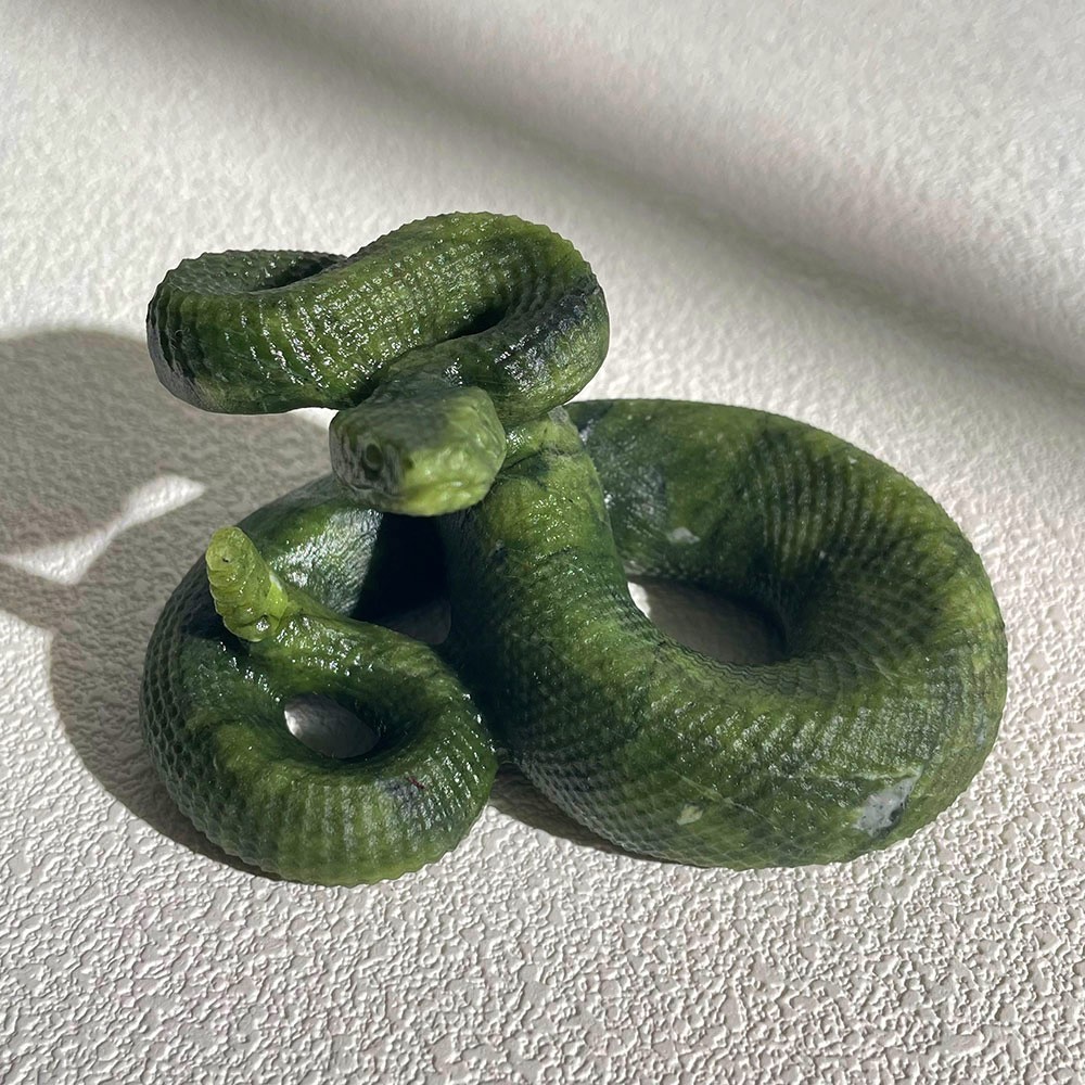 Natural Green Serpentine Snake Carving Crystal Statue Figurine for Kundalini