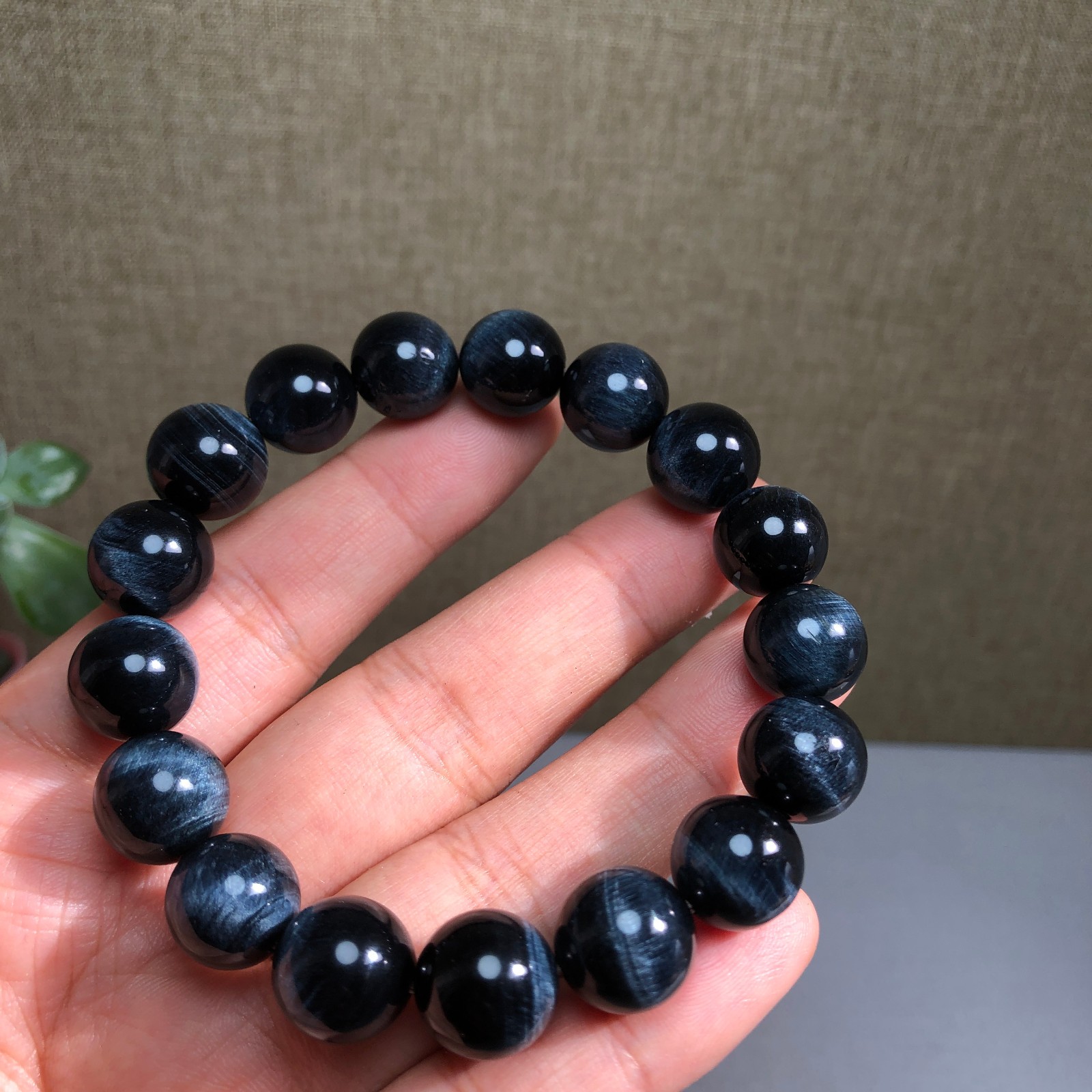 12mm Natural blue tiger eye Crystal Quartz chain beads bracelet 43g A1392