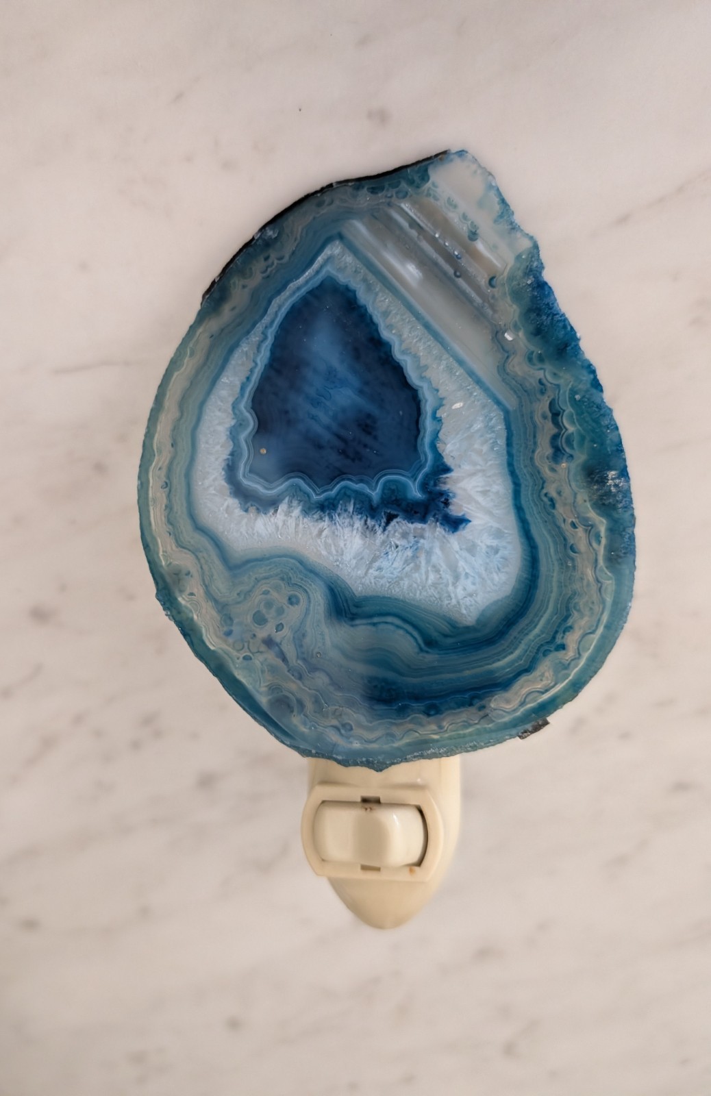 Blue Agate Geode Nightlight. Rotating With On Off Switch. Replaceable Bulb