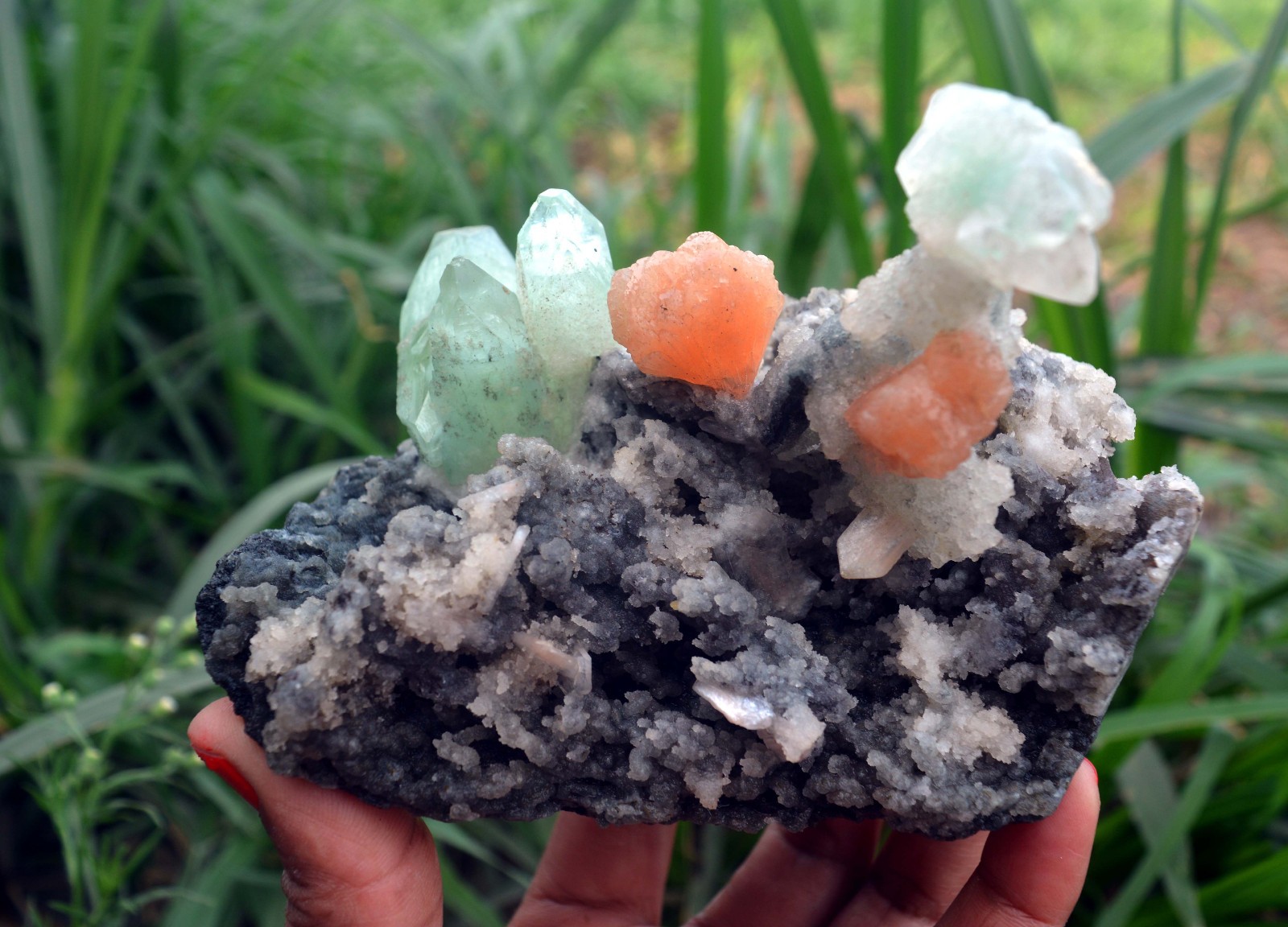 apophyllite w/ stilbite & chalcedony (Modified Item) minerals specimen m-5