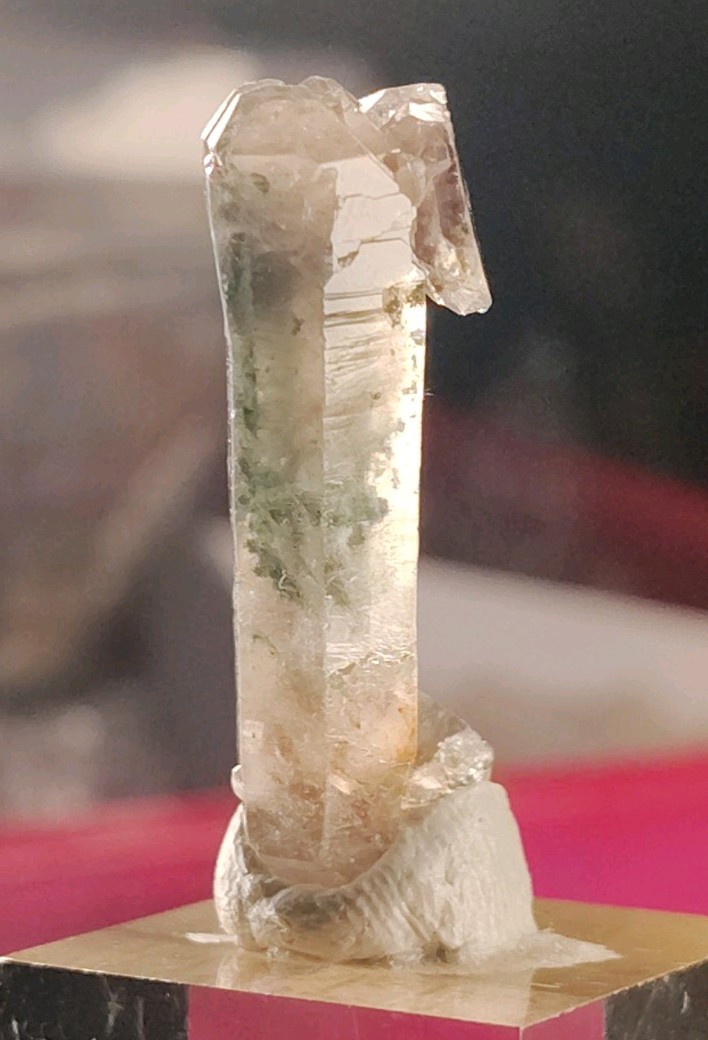 34mm Scepter Quartz Crystal Point Red Green Phantom Meigu China Mineral Specimen