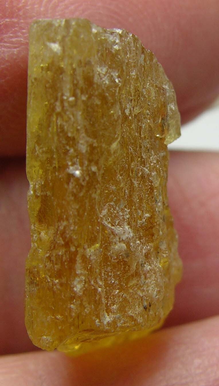 14.15ct Pakistan Raw Rough Yellow Beryl Heliodor Stick Crystal specimen2.8g 19mm