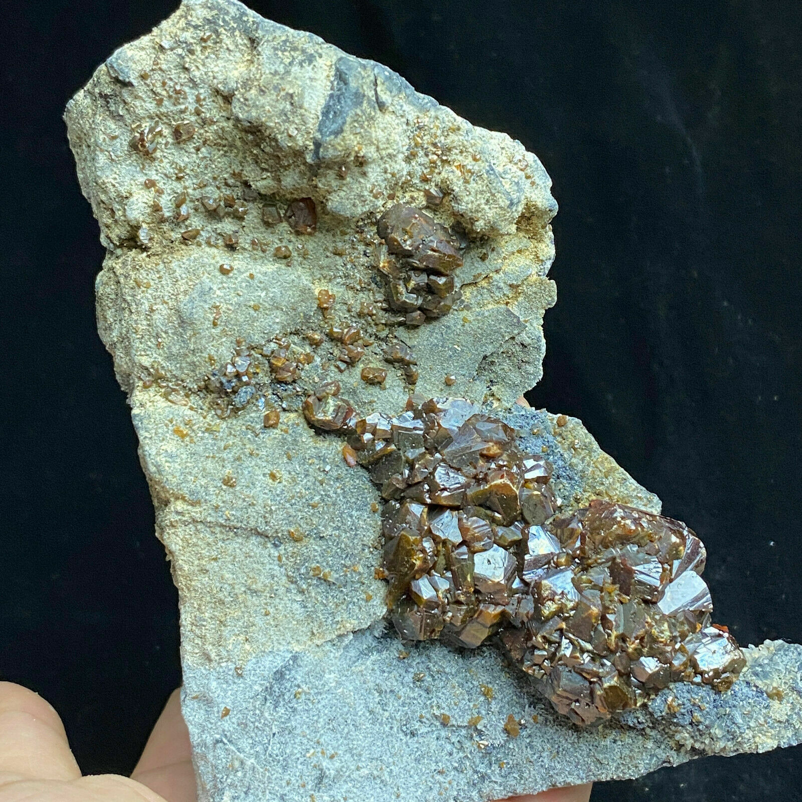 334g Natural Red Spherical Sphalerite & Quartz Crystal Mineral Specimen