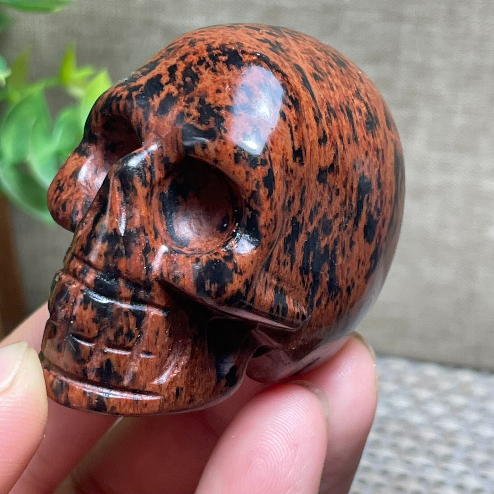 Carved stone Human Skull Head decoration Specimens 80g E3