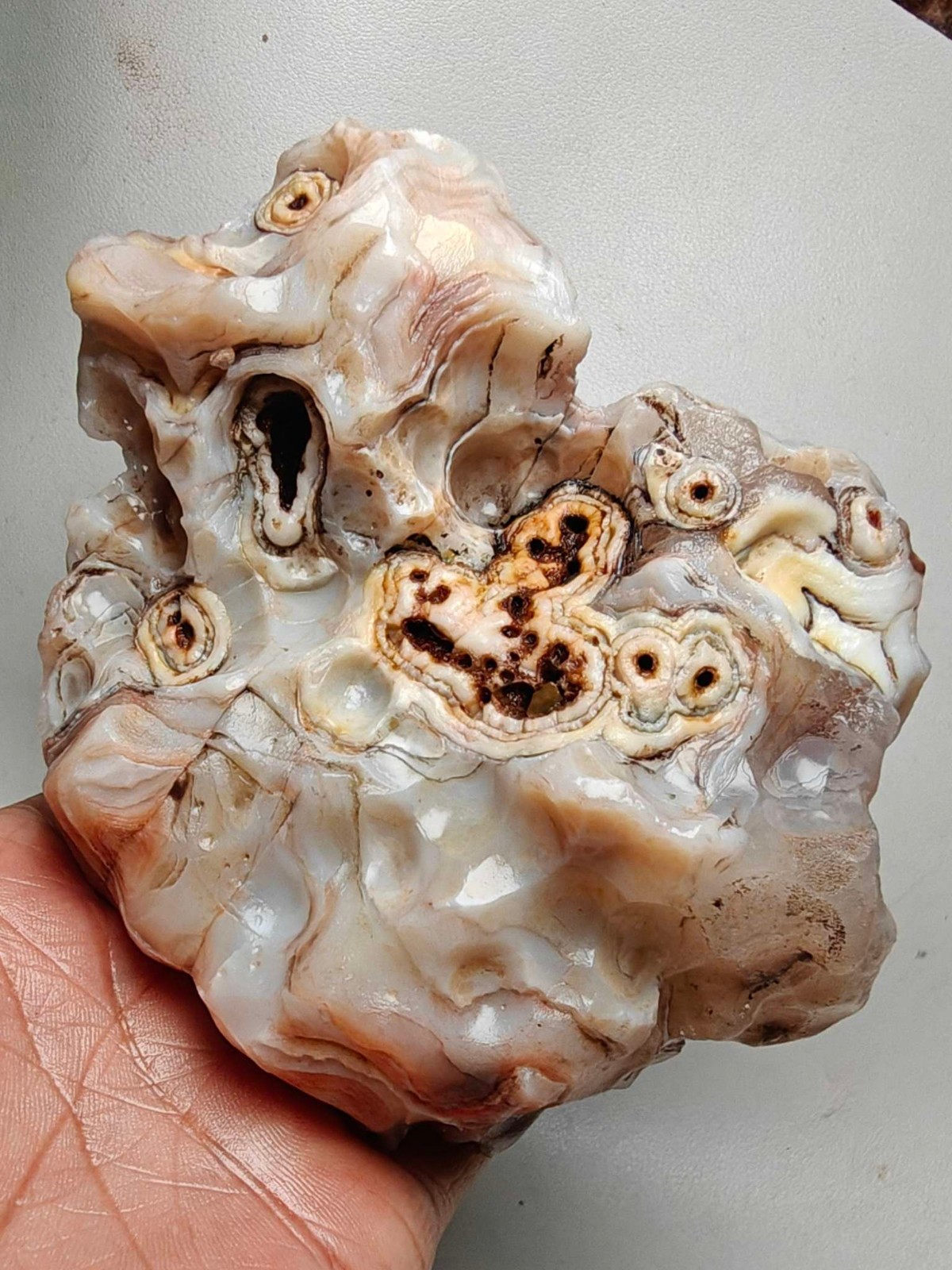 Rare China Inner Mongolia Gobi Eye Agate Stone Specimen Natural Designer 686G