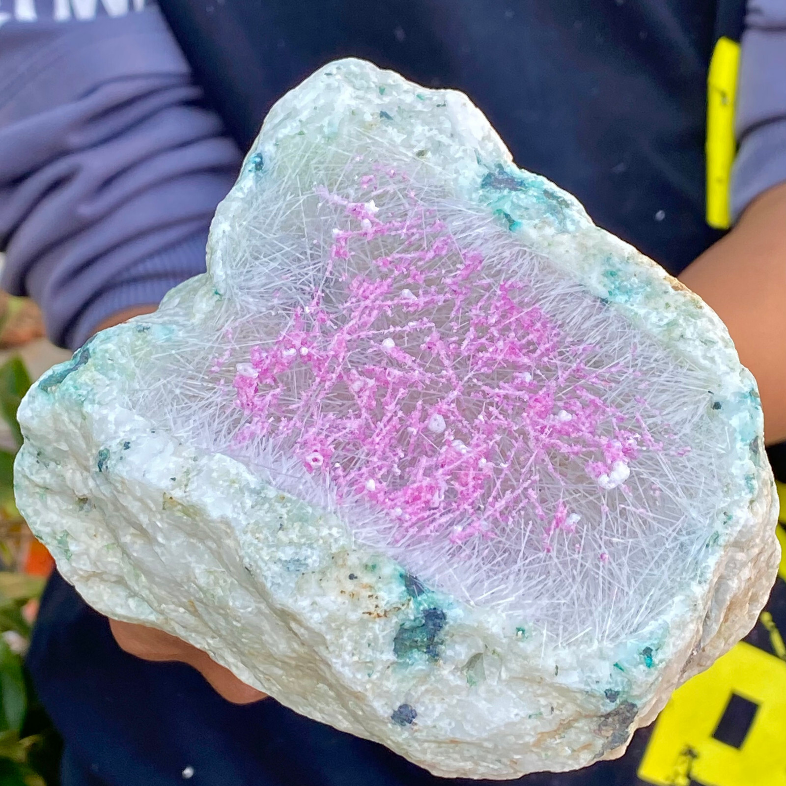 1.92LBRestoration of Needle Pink Iron Ore Crystal Quartz Energy Mineral Specimen