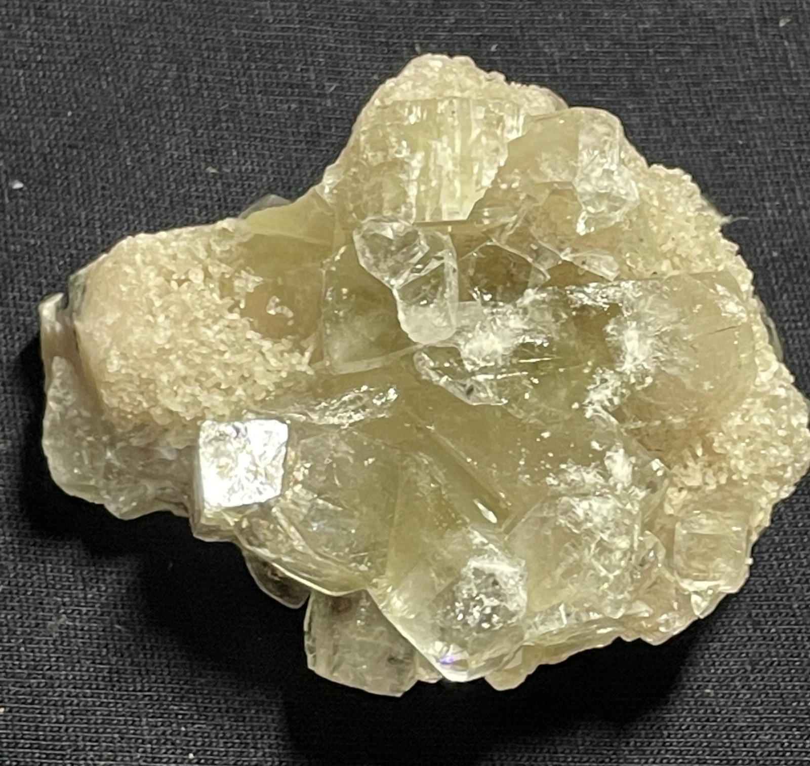 2 pieces Natural Apophyllite cluster crystal stone 143 gr 6x5x4 cm