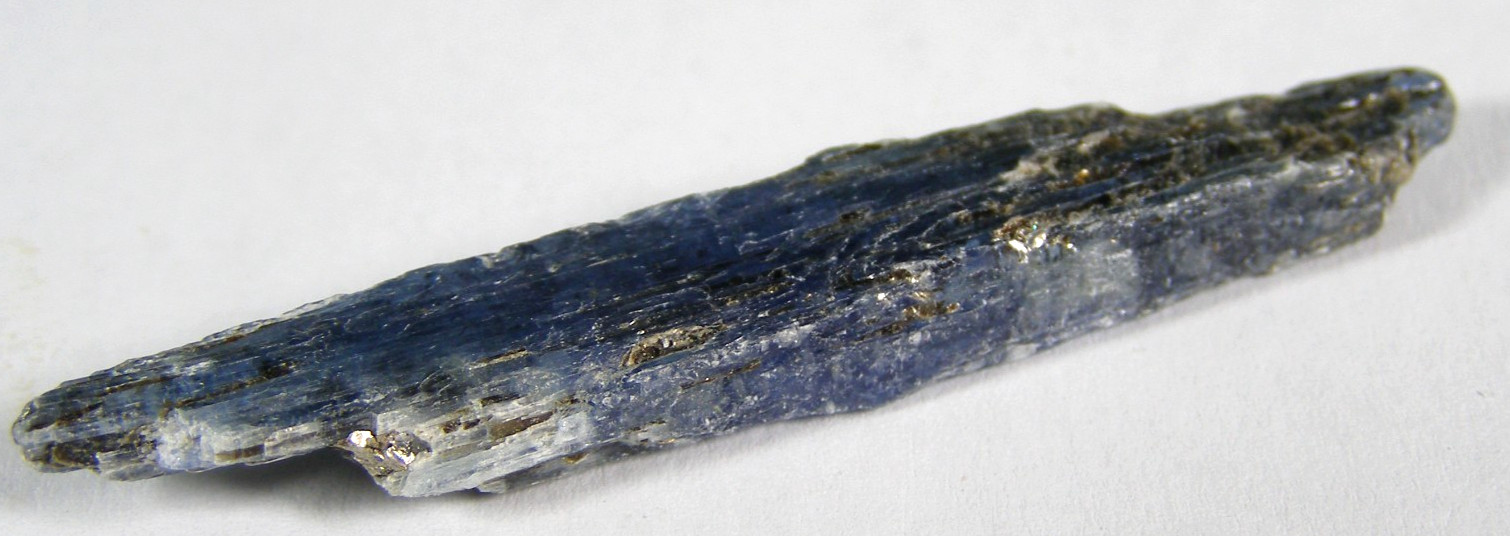BLUE KYANITE NATURAL CRYSTAL – app. 5.31 gms 5.6 x 0.7 x 0.6 cms #3