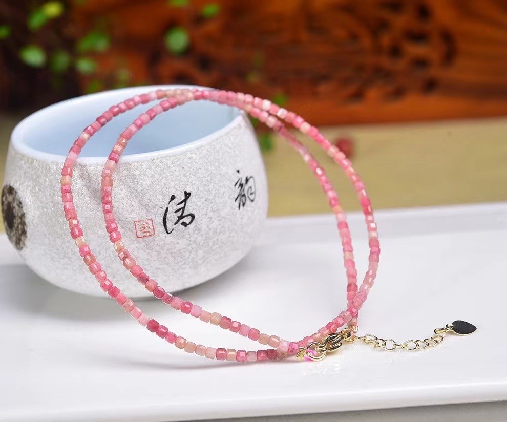 Natural Redwood grain Crystal Choker Healing Dainty Women’s Necklace