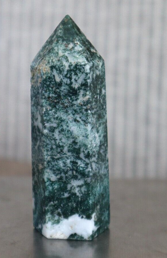 MOSS AGATE POINT 2.91 INCHES TALL/ 71.5 GRAMS
