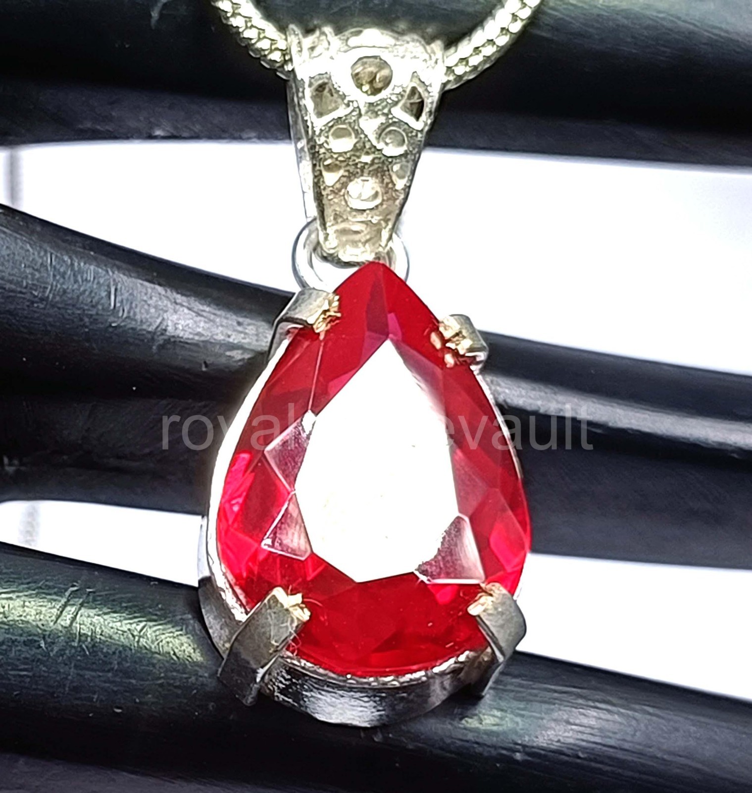IGL 29.70 Ct Pear Cut Natural Red Ruby Pendant 925 Solid Silver – 5JOY