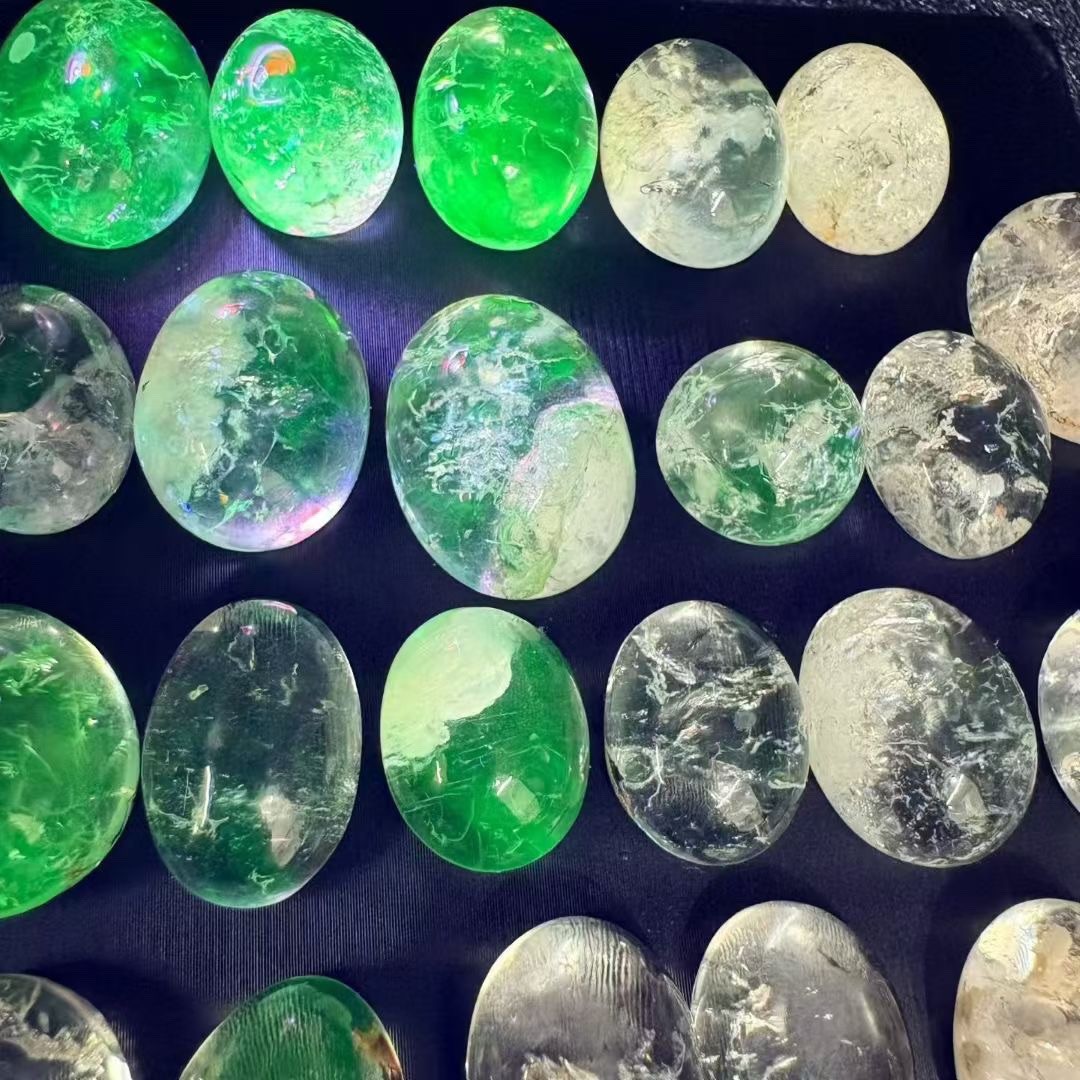 Natural jade drop stone ring surface, specification: about 16 to 20 mm.