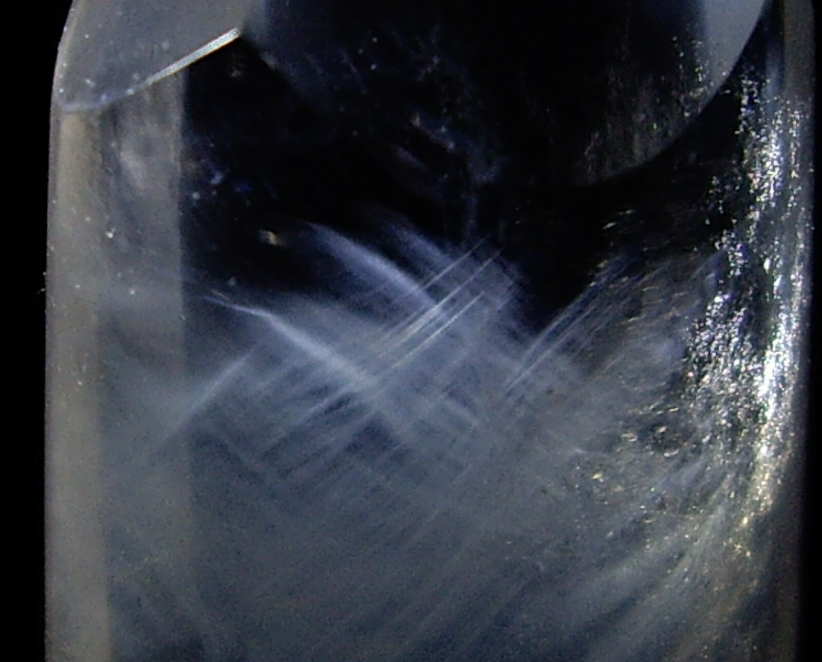 Small Clear Quartz w/ Feathery Blue Internal Light Refraction Phenomena 6.2g