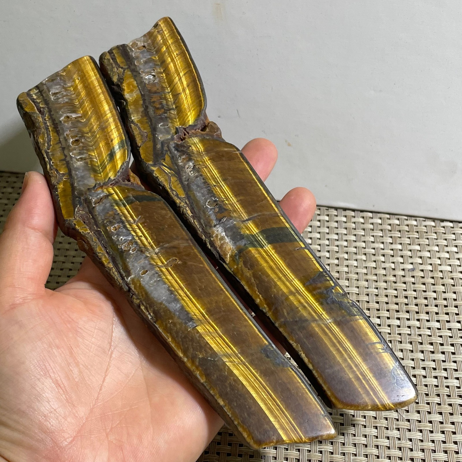 283g Natural tiger’s-eye Rough Raw Stone Rock Specimen Reiki healing 2pcs