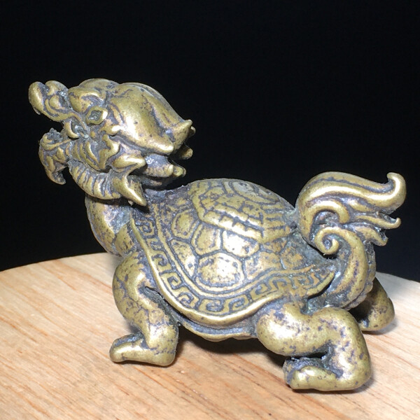 103g Ancient Chinese Handcrafted.Brass Exquisite. Dragon turtle sculpture.gift