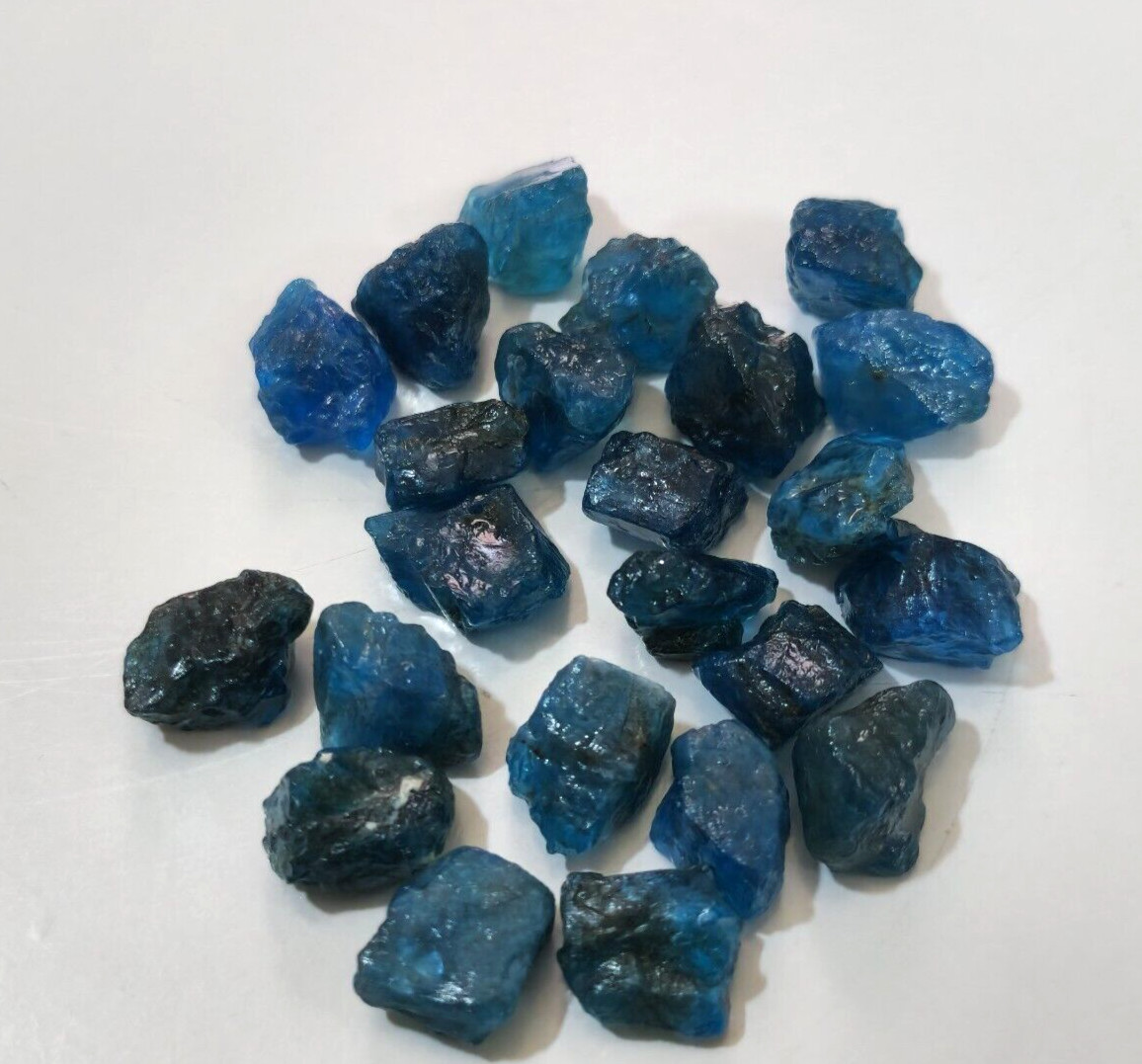 Top Quality 23 Piece Lot Blue Apatite Raw 8-12 MM For Jewelry Loose Gemstone