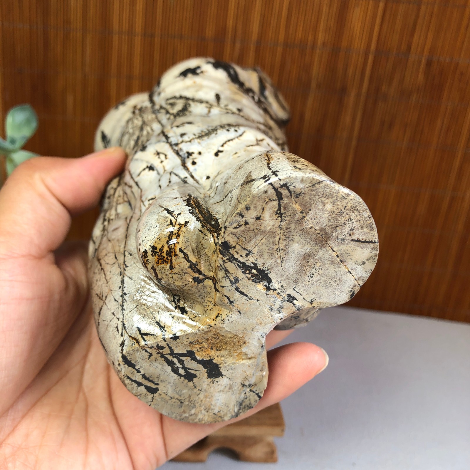 Rare Natural Traditional Chinese Painting Hand Carving male Model 1068g g8386