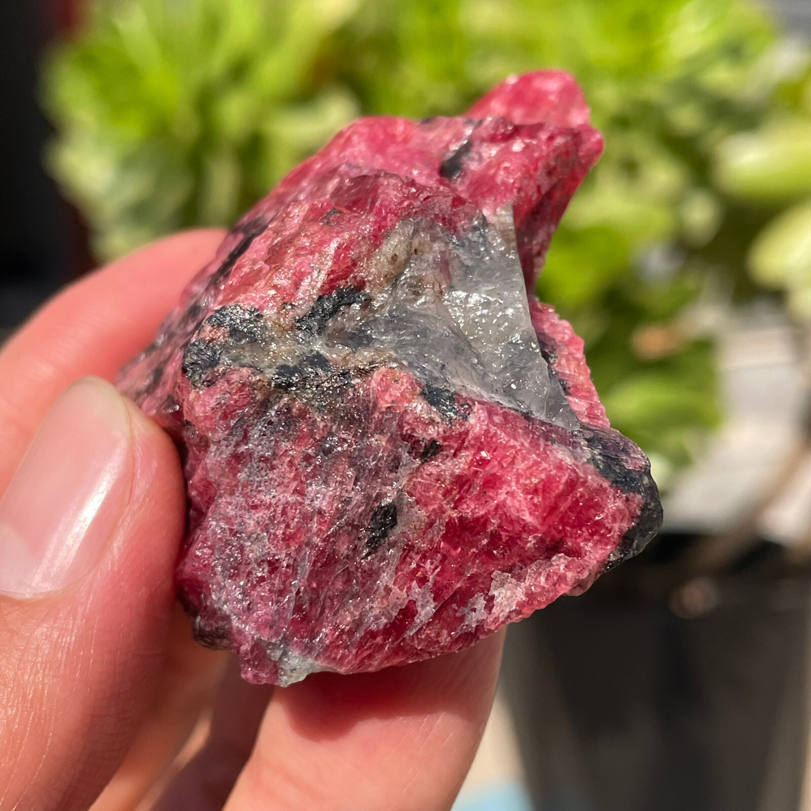 91g Small Rough Stone Natural Red Black Rhodonite Quartz Crystal Specimen