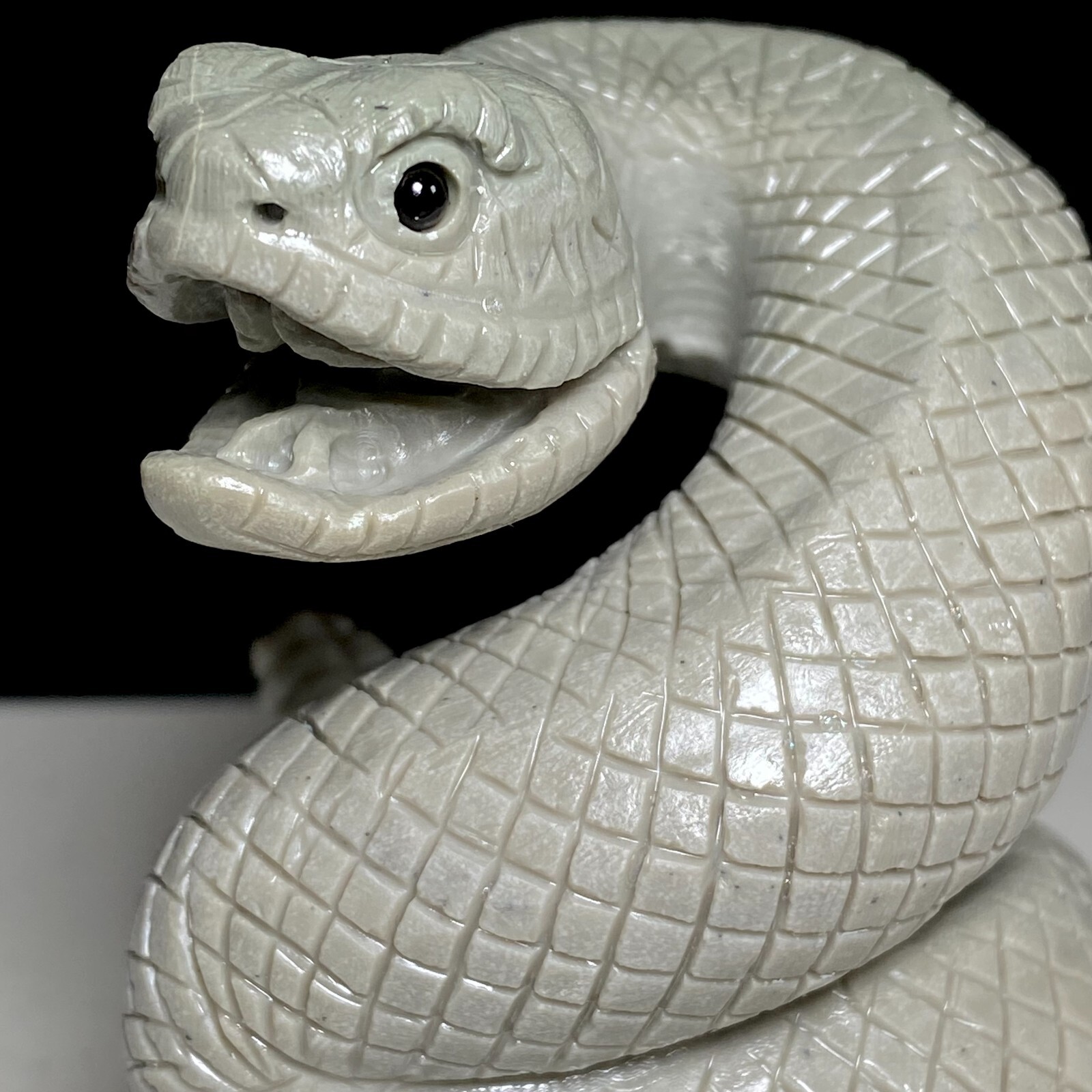 Natural Crystal Quartz Mineral Specimen Songhua Stone Handcarved Rattlesnake