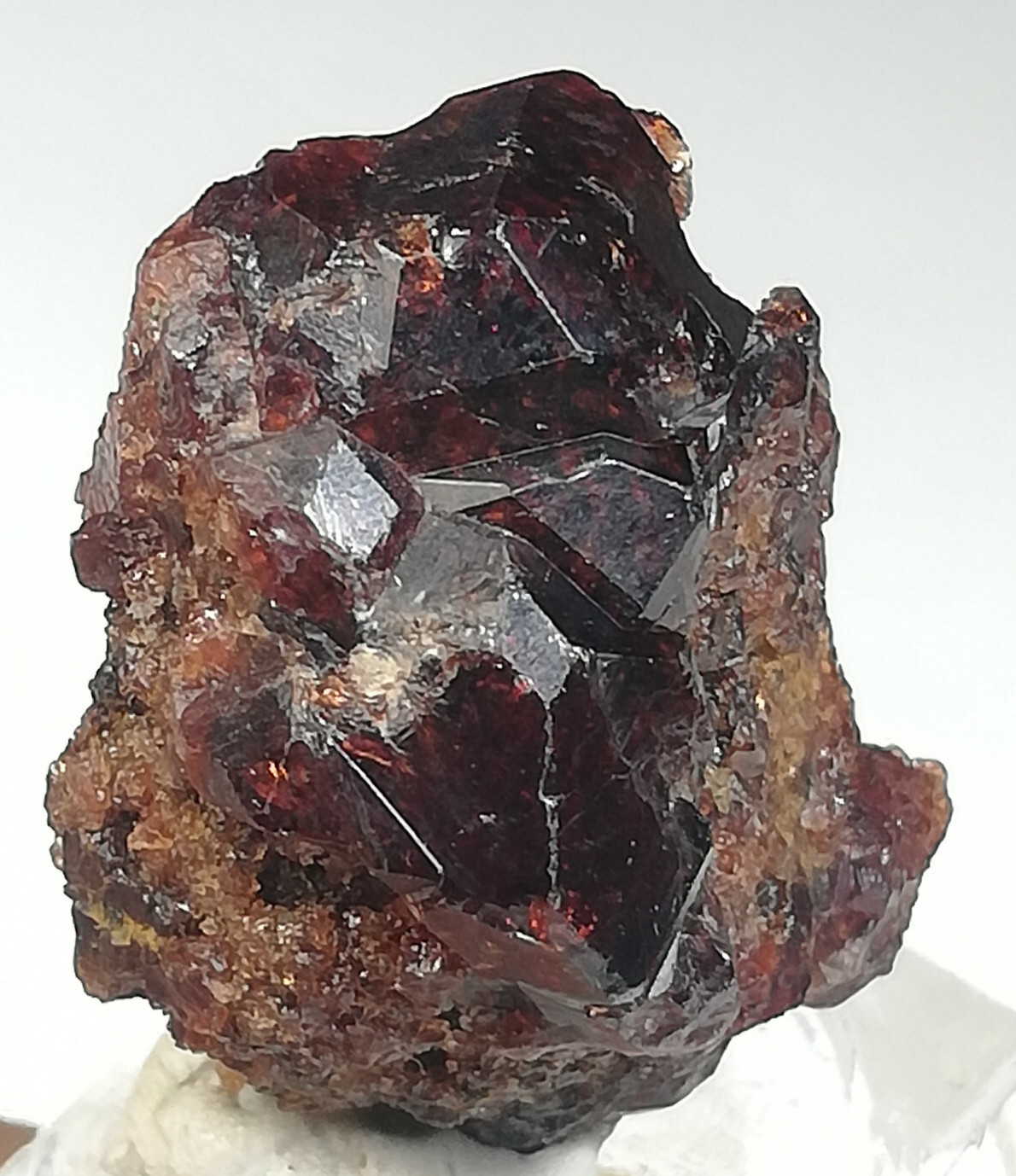 44 CARATS NATURAL RED GARNET CRYSTALS CLUSTER FROM PAKISTAN, (Ag-71),