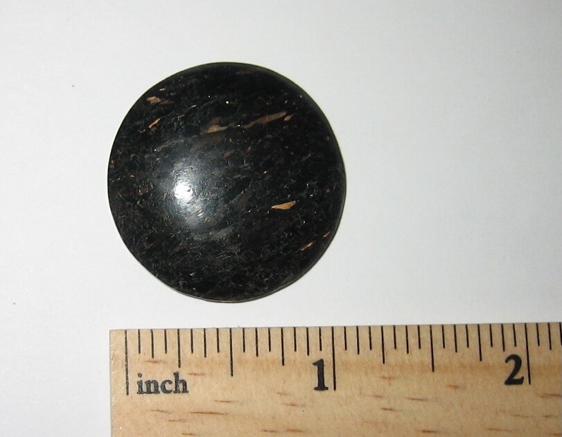 30mm POLISHED NATURAL AUTHENTIC NUUMMITE STONE CABOCHON GREENLAND ~ 10.8grams *A