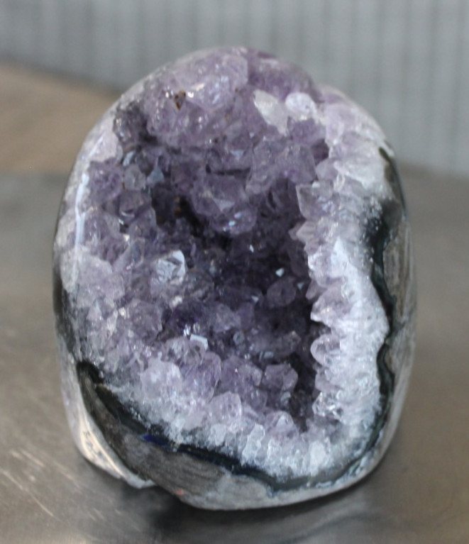 AMETHYST FREEFORM 1.86 X 1.86 INCHES/ 156 GRAMS