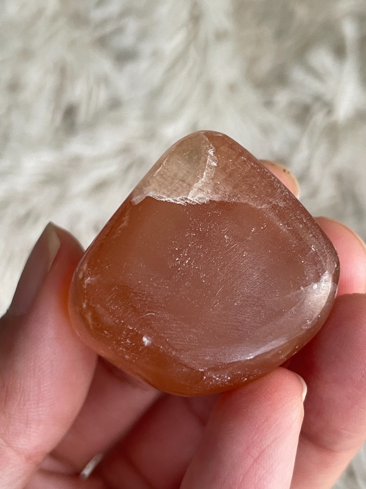Honey Calcite Palmstone (x-small) / Tumble – 34 grams / 1.20 oz(HG)