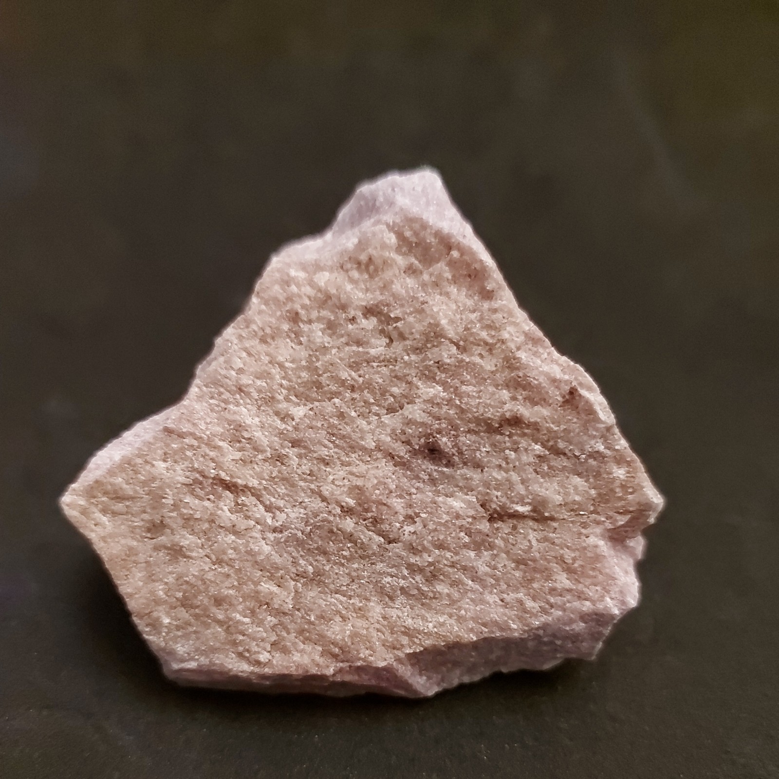 Thulite Raw, Natural, Crystal .4.5cm X 5cm X 2.5cm, 91gram