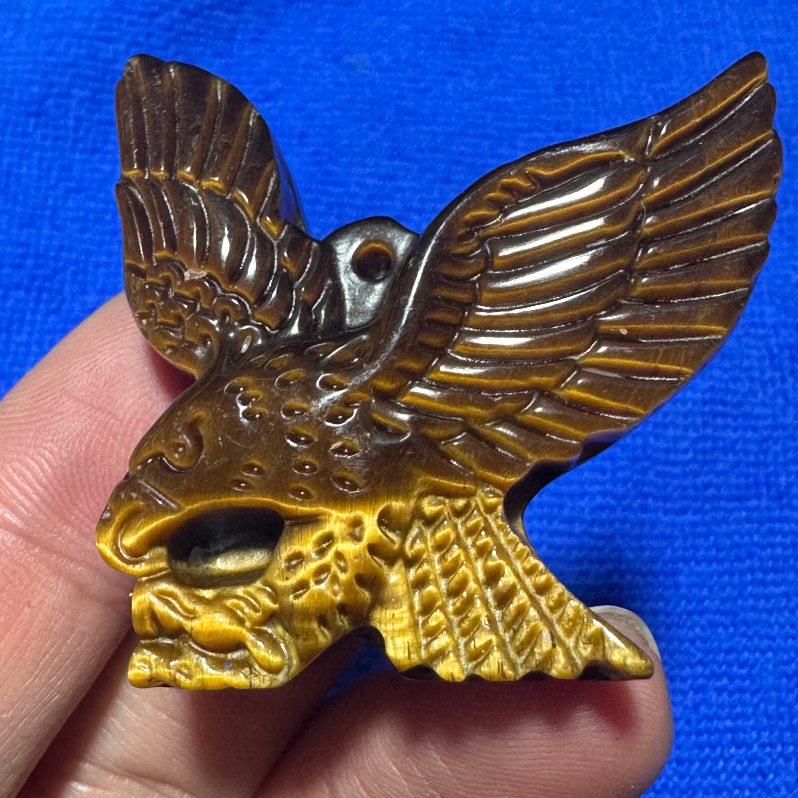 Natural Tiger eye Carved Eagle Quartz Skull Crystal Specimen Reiki Healing 1PC