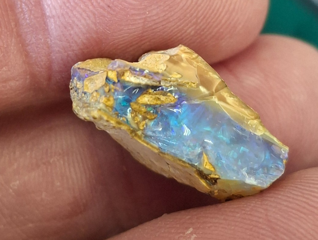 Nice Opal Piece…18 carat