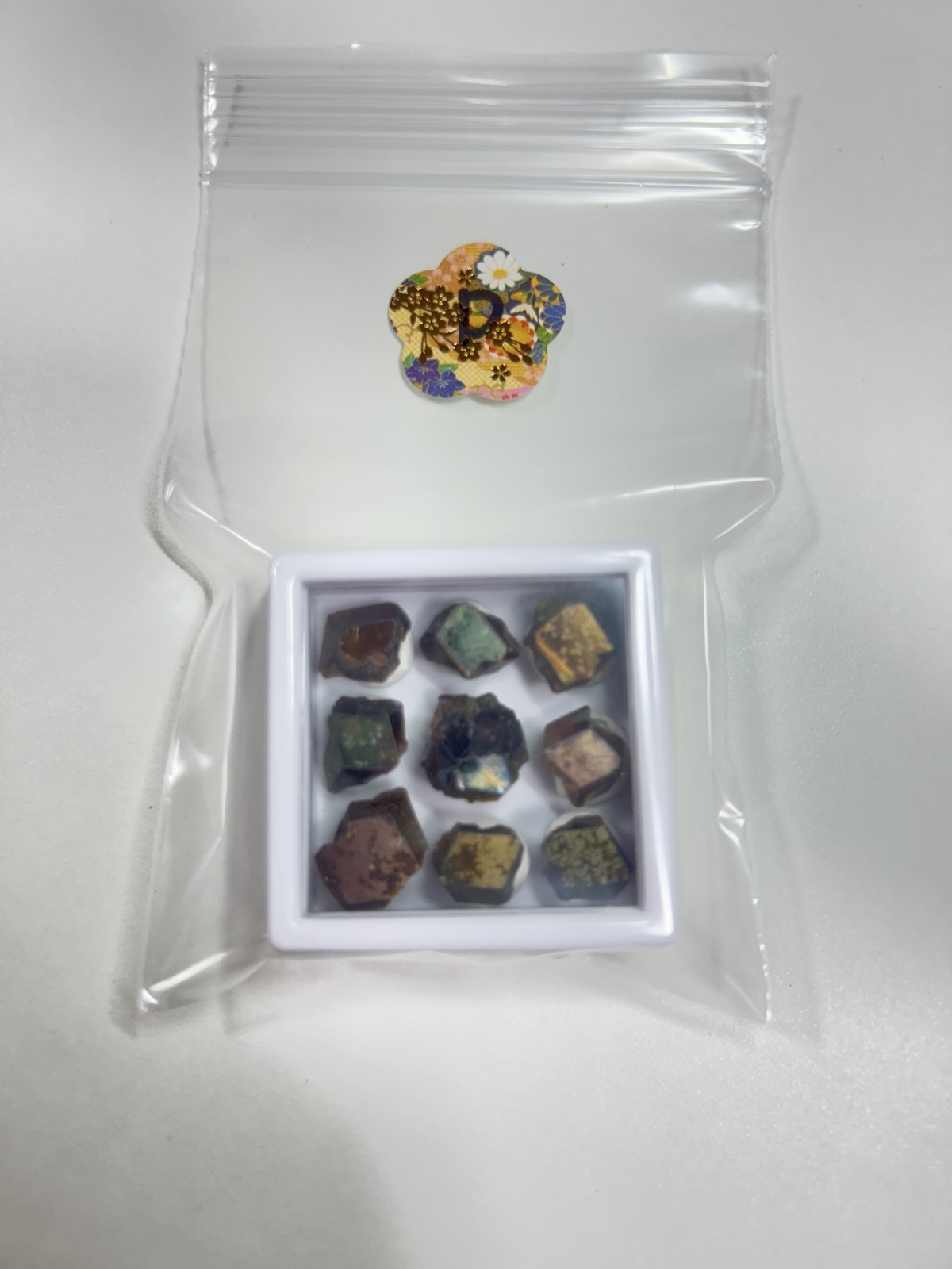 9 Pcs Iridescent Rainbow Garnets from Nara Prefecture, JAPAN #D