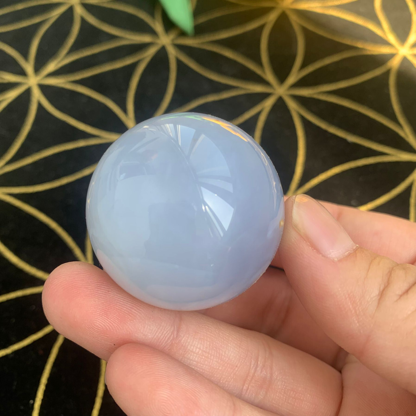 35mm 63g Blue Chalcedony Sphere Energy Ball Crystal Healing Stone Spiritual Deco
