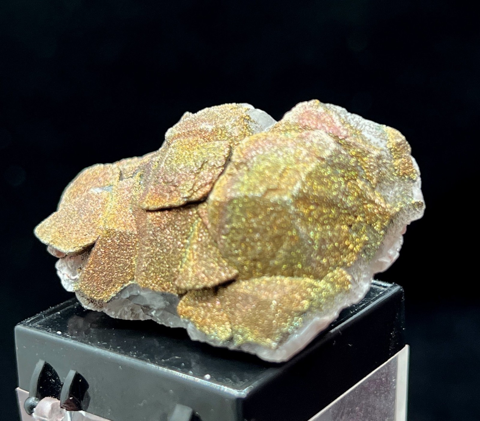 45mm 34g IRIDESCENT Chalcopyrite on Calcite, Natural Mineral Specimen
