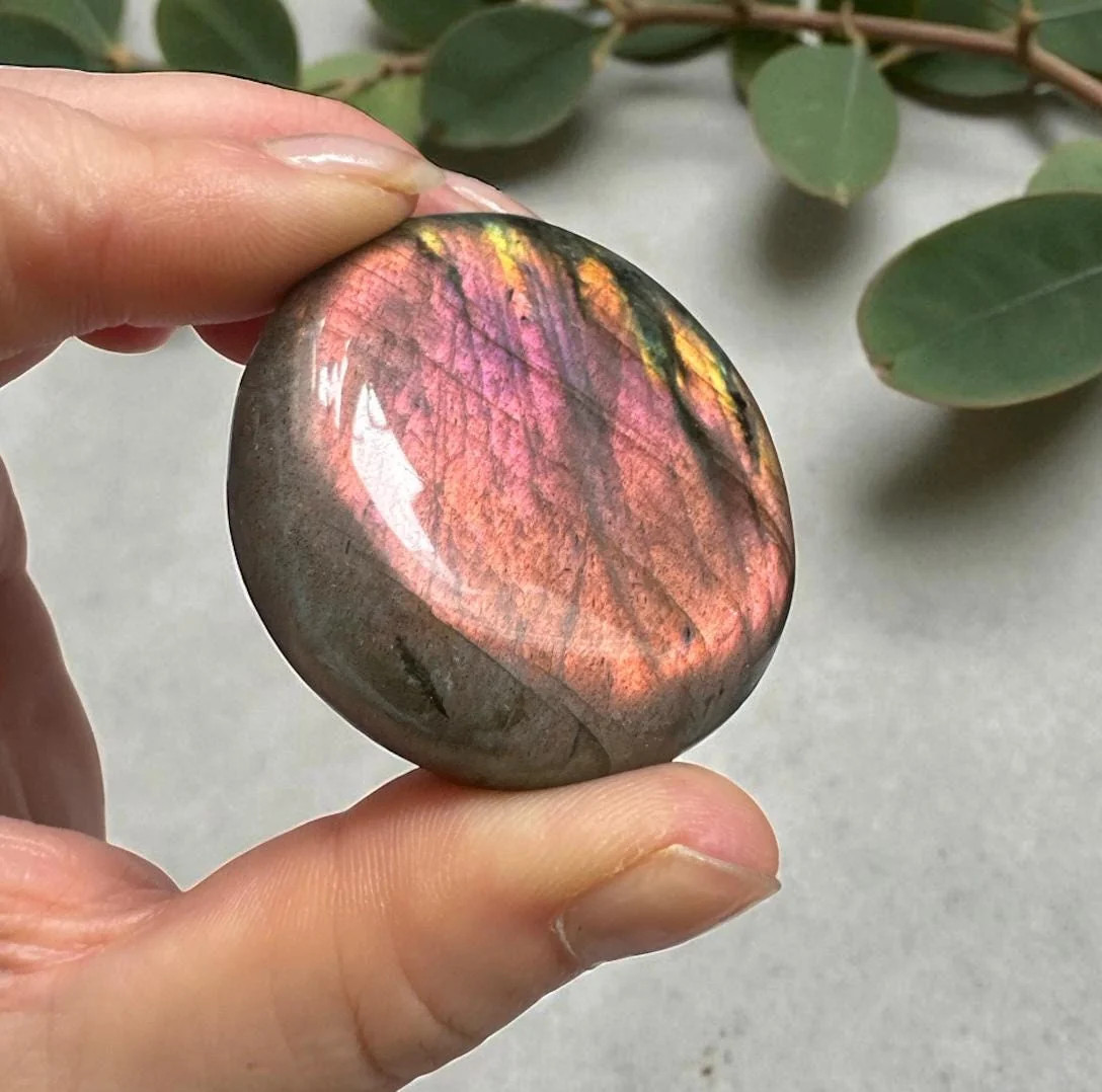 Sunset Flash Labradorite Flat Worry/Palm Stone: Vivid Pink, Purple & Orange